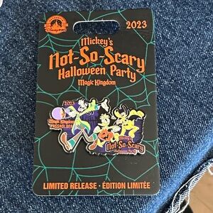 Disney Halloween Party Pin - Black, Orange, Yellow